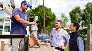 Modernización urbana: Domselaar avanza con obras de empedrado e iluminación LED