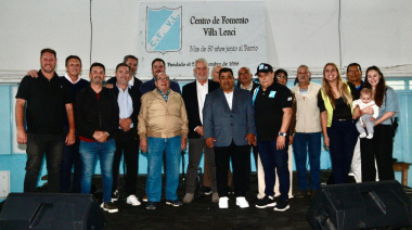 Alak participó de la cena por el 70º aniversario del Centro de Fomento Villa Lenci