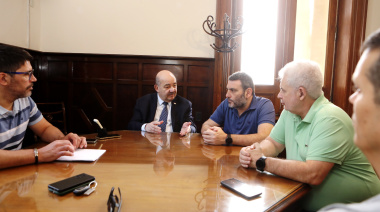 Los no docentes universitarios de La Plata recibirán un bono de 150 mil pesos