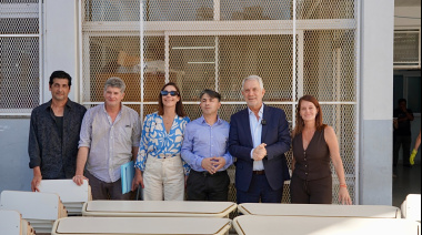 La Escuela Técnica N° 9, la Escuela Técnica N° 6 y la Escuela Especial N° 532 de La Plata recibieron mobiliario escolar