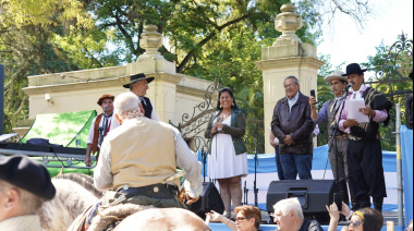 Cerraron los festejos por el Mes de la Tradición en La Plata con una fiesta popular en el Paseo del Bosque