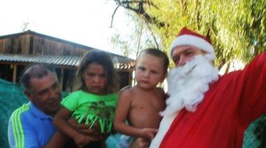 Por 26° año consecutivo lanzaron la colecta anual de juguetes "Ni un chico sin Papá Noel" en La Plata