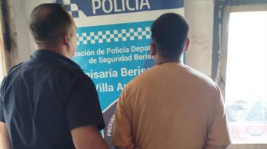 Manejaba un taxi en La Plata, chocó una moto, le pidieron los papeles y tenía un pedido de captura: terminó preso