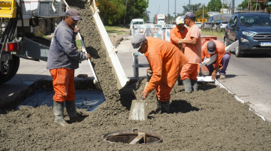 Avanza la obra de hormigonado, forestación e iluminación en la Avenida 44 de La Plata