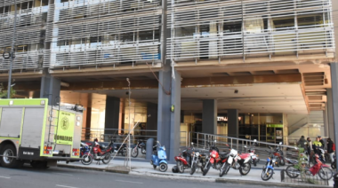 Un principio de incendio obligó a desalojar este martes al mediodía la Torre 1 de La Plata