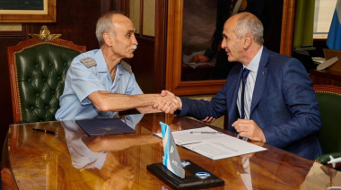 La Universidad Nacional de La Plata cooperará en actividades aeroespaciales con la Fuerza Aérea Argentina