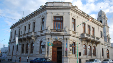 El bloque de concejales de La Libertad Avanza en Ensenada denunció un "impuestazo" del Municipio