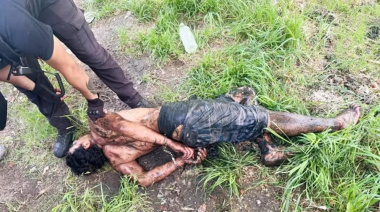 Un joven quiso matar a su madre y fue atrapado cuando intentaba escapar: conmoción en Ensenada