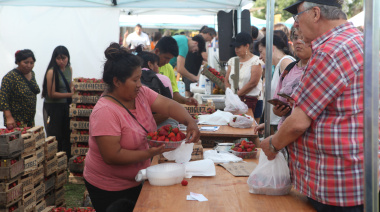 La Plata tuvo su Fiesta de la Frutilla