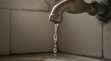 Hay baja presión de agua en Los Hornos y Punta Lara