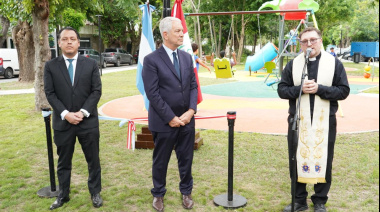 Alak inauguró la Plaza República del Perú