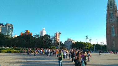 Familiares de víctimas del fentanilo adulterado en La Plata se movilizaron en Plaza Moreno