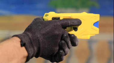 Un proyecto apunta a permitir el uso de taser en La Plata