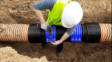 Continúan las obras de recambio de cañería en Ensenada