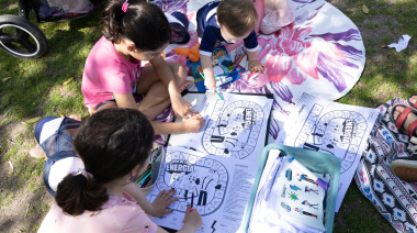 La Liga de la Energía llega a la feria “Manos Platenses” en Plaza Azcuénaga