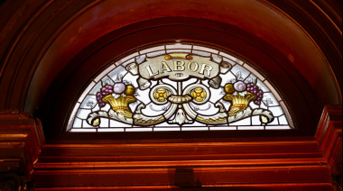 Reinauguraron la 1° etapa de las obras en el Salón Dorado del Palacio Municipal de La Plata