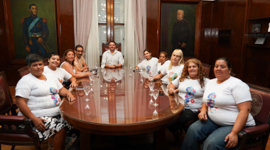 Pablo Elias encabezó una mesa de trabajo con el Foro por la Niñez