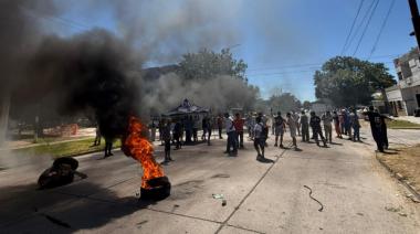 En La Plata los trabajadores de la empresa Elecsur reclaman salarios atrasados y mejores condiciones laborales