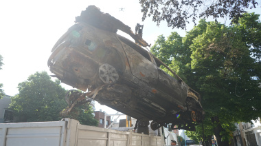 El Municipio removió más autos abandonados en el casco urbano y los barrios