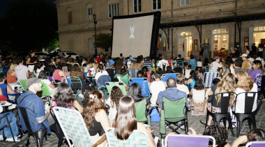 Brindarán funciones de cine gratuito en barrios, plazas y centros culturales de La Plata