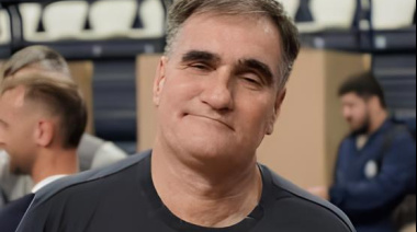 El presidente de Gimnasia, Carlos Anacleto, presentó un proyecto para que se pueda gerenciar el club