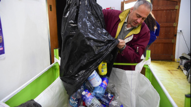 Avanza la implementación de un programa para reducir la generación de residuos plásticos en La Plata