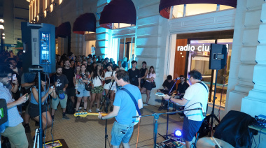 Este jueves Rara se presentará en la terraza del Pasaje Dardo Rocha