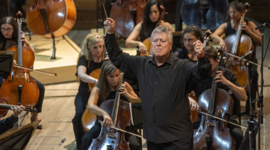 El Teatro Argentino de La Plata ofrece un nuevo concierto sinfónico con obras de J. Strauss, Tchaikovsky y Dvořák