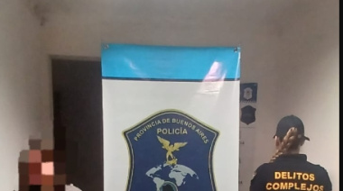 Detuvieron a una mujer en La Plata acusada de usar la tarjeta de una compañera para pagar viajes y compras por internet