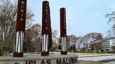 Cruces y debate en La Plata por una "marcha de antorchas" que recordará la partida de soldados a la Guerra de  Malvinas