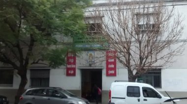 Revuelo en otra escuela de La Plata luego de que un alumno ingresara con dos armas