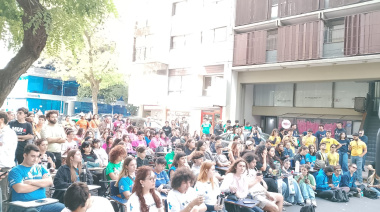 La FULP organizó una clase pública en La Plata y pidió por la implementación de la ley de financiamiento universitario