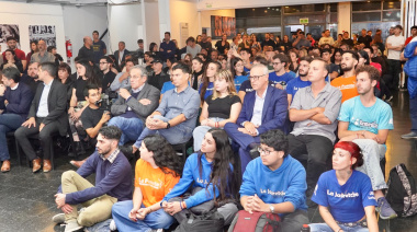 Comenzó en La Plata un ciclo de conferencias sobre gobiernos y territorios