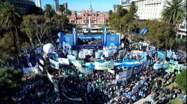 La CGT marchó por el Día del Trabajador junto a movimientos sociales y curas villeros