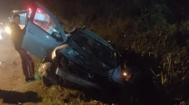 Una mujer resultó herida tras un choque entre un micro y una camioneta en Los Hornos