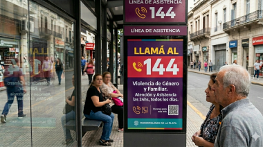 En La Plata presentaron un proyecto para que en las paradas de micro haya carteles de asistencia a víctimas de violencia de género