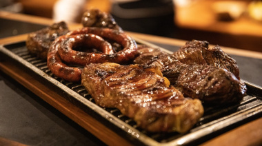 ¿Cuánto sale hacer un asado para 10 o 20 personas en Argentina en 2026?