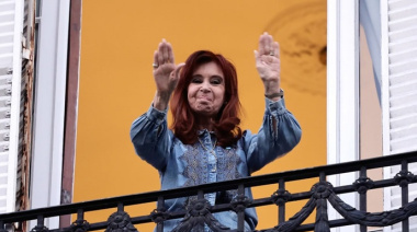 El reclamo por "Cristina libre" generó debates entre oficialismo y oposición en La Plata