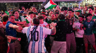 Hinchas argentinos y argelinos se agarraron a las piñas antes del debut en el Mundial