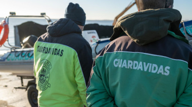 Continúa el operativo de búsqueda de los cinco pescadores desaparecidos en el Río de la Plata