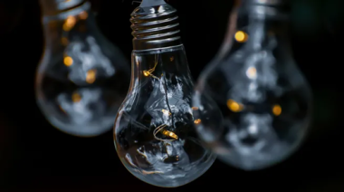 La Provincia actualizará en julio las tarifas de la energía a Edelap, EDEA, EDEN y EDES