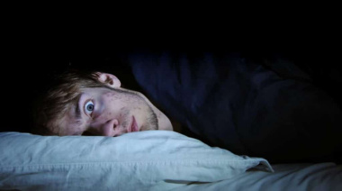 Más del 50% duerme mal: avanza un proyecto para detectar trastornos del sueño