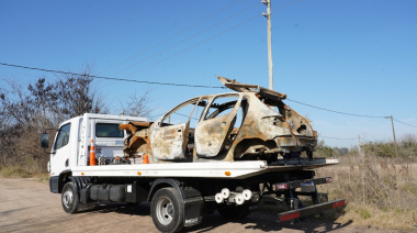 Operativos en La Plata: retiraron autos quemados de Abasto, Olmos y otros barrios