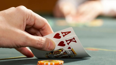 3 señales de alerta en licencias que todo jugador de póker debe verificar antes de depositar