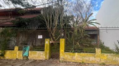 En La Plata una mujer intentó ocupar una casa y encontró un esqueleto en posición fetal