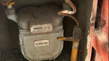Denuncian robo de flexibles de gas en la zona del Parque Saavedra de La Plata