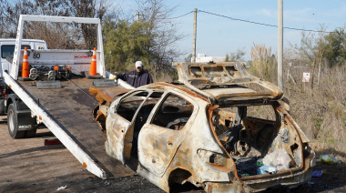 El Municipio de La Plata avanza con la remoción de vehículos en desuso