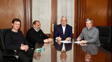 Alak firmó el contrato para la segunda etapa de puesta en valor del Coliseo Podestá