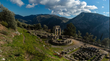 De Delfos a Meteora: un viaje por la Grecia continental que se entiende mejor con calma
