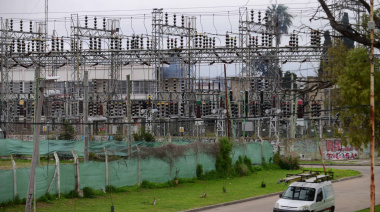Edelap informó que 18.100 usuarios siguen sin luz tras el incendio en Tolosa